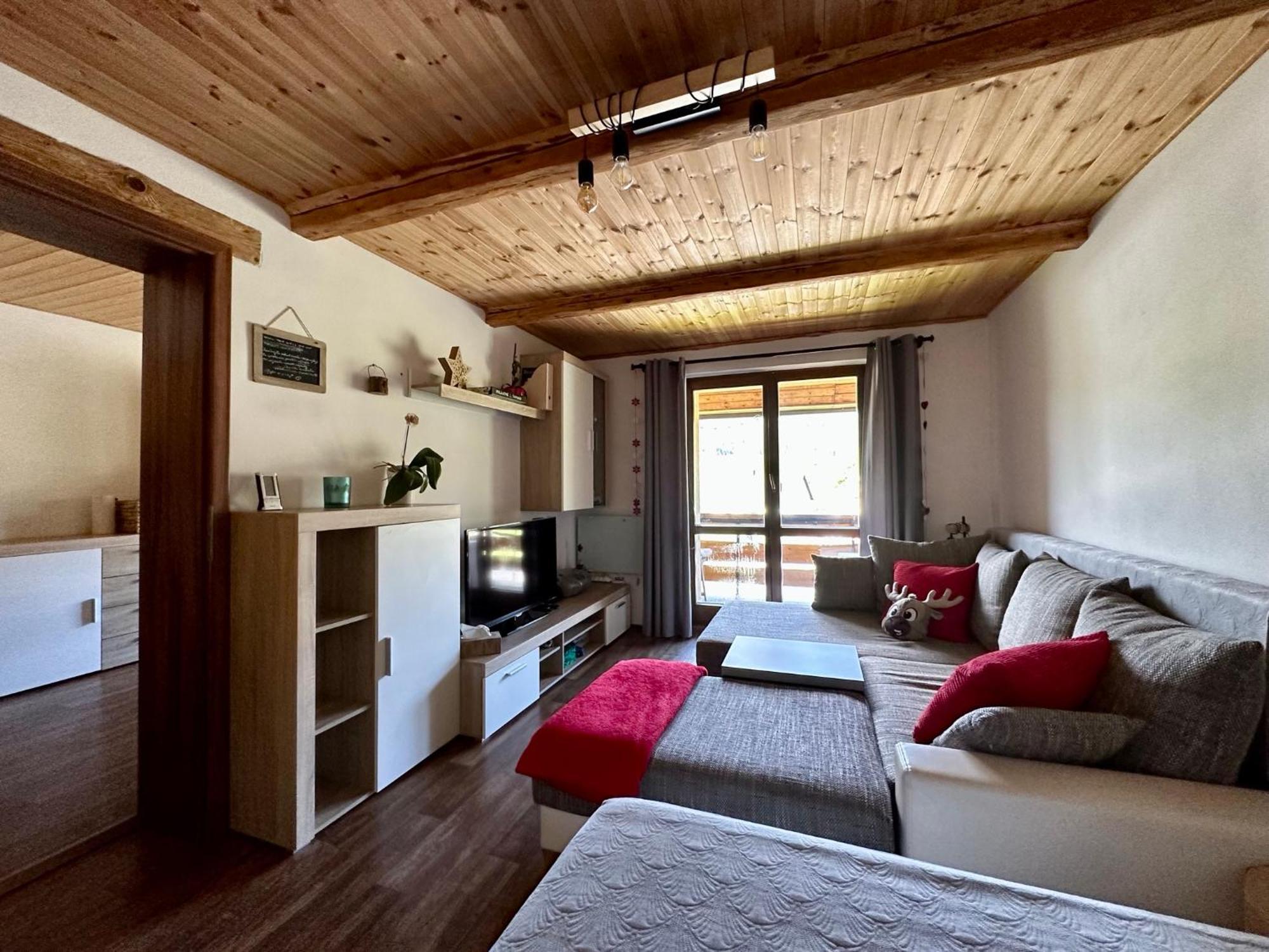 Apartmán s výhledem na Jezerní stěnu Železná Ruda Esterno foto