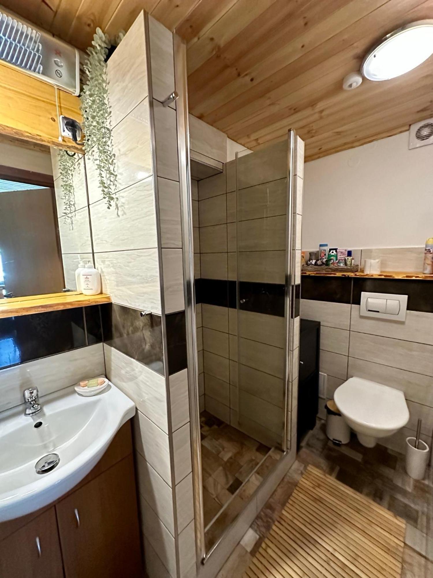 Apartmán s výhledem na Jezerní stěnu Železná Ruda Esterno foto